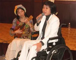 Hết lòng vì người đồng cảnh
