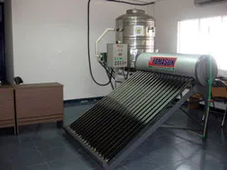Ra mắt phòng kiểm định máy nước nóng năng lượng mặt trời và quạt điện