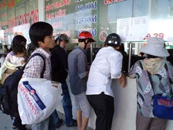 Vận tải liên tỉnh phục vụ lễ 30/4 và 1/5: Huy động trên 4.000 xe phục vụ hành khách
