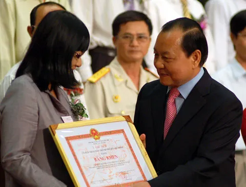 Tin TPHCM ngày 19/05/2012: Lễ kỷ niệm 122 năm Ngày sinh Chủ tịch Hồ Chí Minh 1