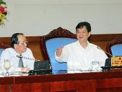 Thủ tướng Nguyễn Tấn Dũng làm việc với Liên đoàn luật sư Việt Nam