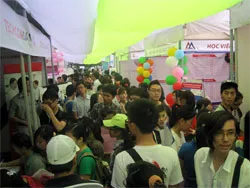 Chương trình “Phỏng vấn thử - thành công thật” lần thứ 6 năm 2012