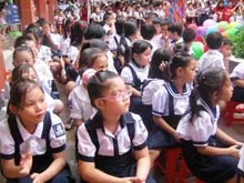 Trường điểm - Không nhất thiết đổ xô vào