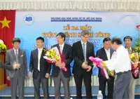 Ra mắt Viện Chính sách công