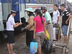 Lễ 2/9: Tăng chuyến, giảm giá vé một số tuyến đường sắt