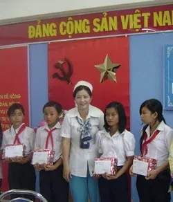 Học bổng Nguyễn Hữu Thọ đồng hành cùng học sinh - sinh viên vượt khó học giỏi