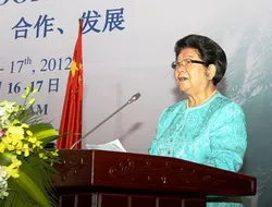 Phó Chủ tịch UBND TP Nguyễn Thị Hồng tiếp đoàn đại biểu Hội Trung Quốc - ASEAN