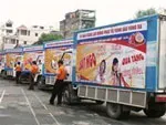 Ra quân bán hàng lưu động nhân “Tháng Khuyến mại 2012”