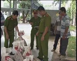 Khánh Hòa: Yêu cầu xử lý các tổ chức, cá nhân bao che cho “quặng tặc”