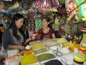 Ngày vàng hàng Việt tại chợ Tân Trụ, quận Tân Bình