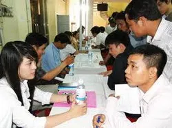 Cần 65.000 chỗ làm việc trong 3 tháng cuối năm 2012