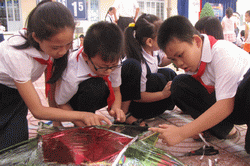 Tổ chức vui đón Trung thu cho thiếu nhi