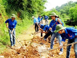 Hành trình chung tay xây dựng nông thôn mới năm 2012