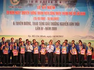 Thành Đoàn kỷ niệm 30 năm truyền thống thanh niên công nhân