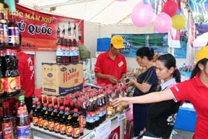 Phiên chợ “Tuần lễ kích cầu, đồng hành cùng hàng Việt” tại TP.HCM