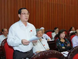 Lấy, bỏ phiếu tín nhiệm: Đề nghị thời điểm lấy, bỏ phiếu là 2 năm/lần