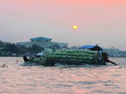 “20 năm khai thác, phát triển kinh tế - xã hội vùng Tứ giác Long Xuyên”