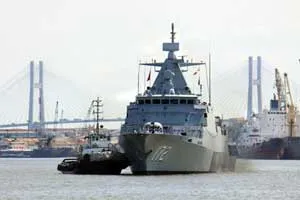 Tàu Hải quân Malaysia thăm TP.HCM