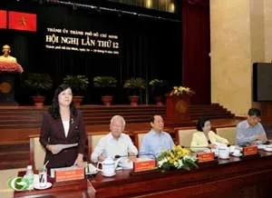 Bế mạc Hội nghị lần thứ 12 BCH Đảng bộ TPHCM khóa IX: Phấn đấu tăng trưởng GDP từ 10,7-12%