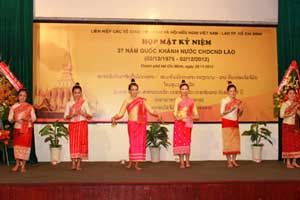 Tin TPHCM ngày 30/11/2012: Lãnh đạo TPHCM chúc mừng Quốc khánh Lào