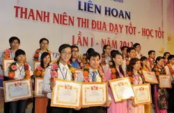Liên hoan Thanh niên thi đua dạy tốt - học tốt lần I năm 2012
