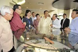 Tổng Bí thư- Chủ tịch nước CHDCND Lào thăm Khu Công nghệ cao TPHCM