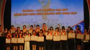 Trao giải Sinh viên nghiên cứu khoa học Eureka năm 2012