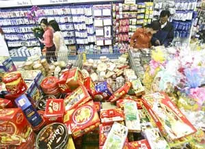 TPHCM chuẩn bị hàng hóa phong phú phục vụ Tết Quý Tỵ 2013
