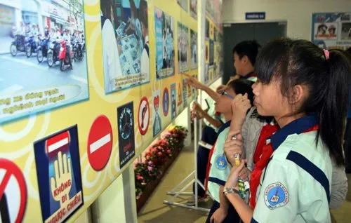 Năm An toàn Giao thông 2012: Đã có sự phối hợp đồng bộ và tuyên truyền đúng đối tượng 