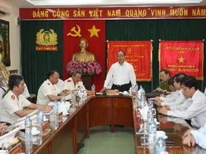 Phó Thủ tướng Nguyễn Xuân Phúc: Tập trung đảm bảo an ninh trật tự, chăm lo Tết cho người dân