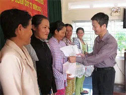 Tổ chức nhiều hoạt động chăm lo tết cho công nhân viên chức lao động