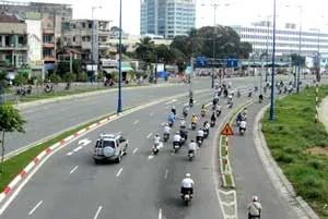 Giữ vững thành tích trật tự an toàn giao thông trong năm mới 2013