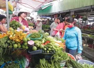Sau Tết: Lượng hàng dồi dào, giá cả ổn định kéo dài