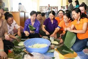 Tổng kết công tác chăm lo Tết Quý Tỵ 2013