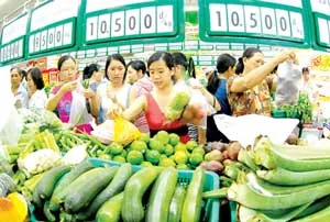 Kinh tế TP.HCM khởi sắc trong khó khăn