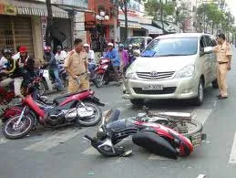 Tai nạn giao thông- phần lớn nguyên nhân do ý thức người tham gia giao thông chưa cao