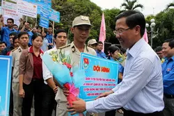Tuổi trẻ TPHCM ra quân tháng Thanh niên 2013