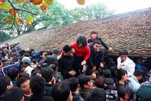Bình luận: Mong lắm mùa lễ hội an lành