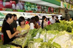 Để kiềm chế lạm phát cần có chính sách tài khóa - tiền tệ thắt chặt, thận trọng
