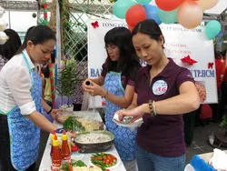 Tổ chức Ngày hội Nữ công nhân viên chức - lao động