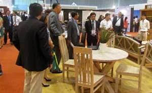 Hội chợ- Một kênh giao thương hiệu quả cho doanh nghiệp gỗ VN