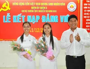 Phát triển Đảng trong sinh viên - Những nút thắt cần tháo gỡ