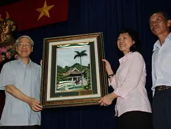 Tổng Bí thư Nguyễn Phú Trọng làm việc với Ban Thường vụ Quận ủy quận 8