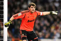 Casillas đối mặt nguy cơ mất vị trí chính thức tại Real