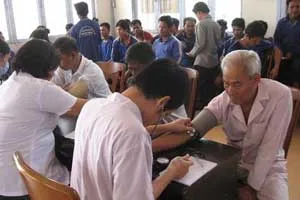 San sẻ khó khăn với người nghèo vùng sâu