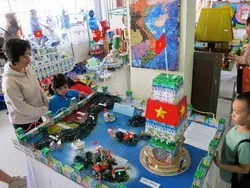 Ngày hội tái chế chất thải thành phố lần VI