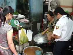 Phòng ngừa ngộ độc thực phẩm tại bếp ăn tập thể