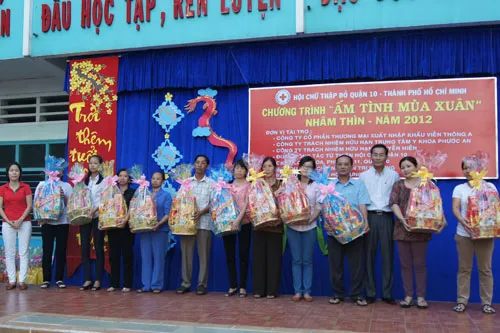 TPHCM: Phấn đấu đến cuối năm 2013 tỷ lệ hộ nghèo dưới 2% tổng hộ dân