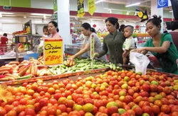 TPHCM tiếp tục áp dụng chương trình bình ổn giá năm 2013