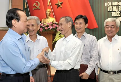 Tin TPHCM ngày 15/05/2013: Đại biểu Quốc hội tiếp xúc cử tri quận 10 1